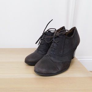 Rialto Dark Brown Lace Up Spectator Shoes
